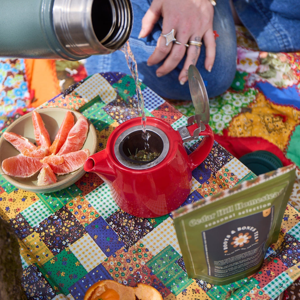 Roots & Bones Tea