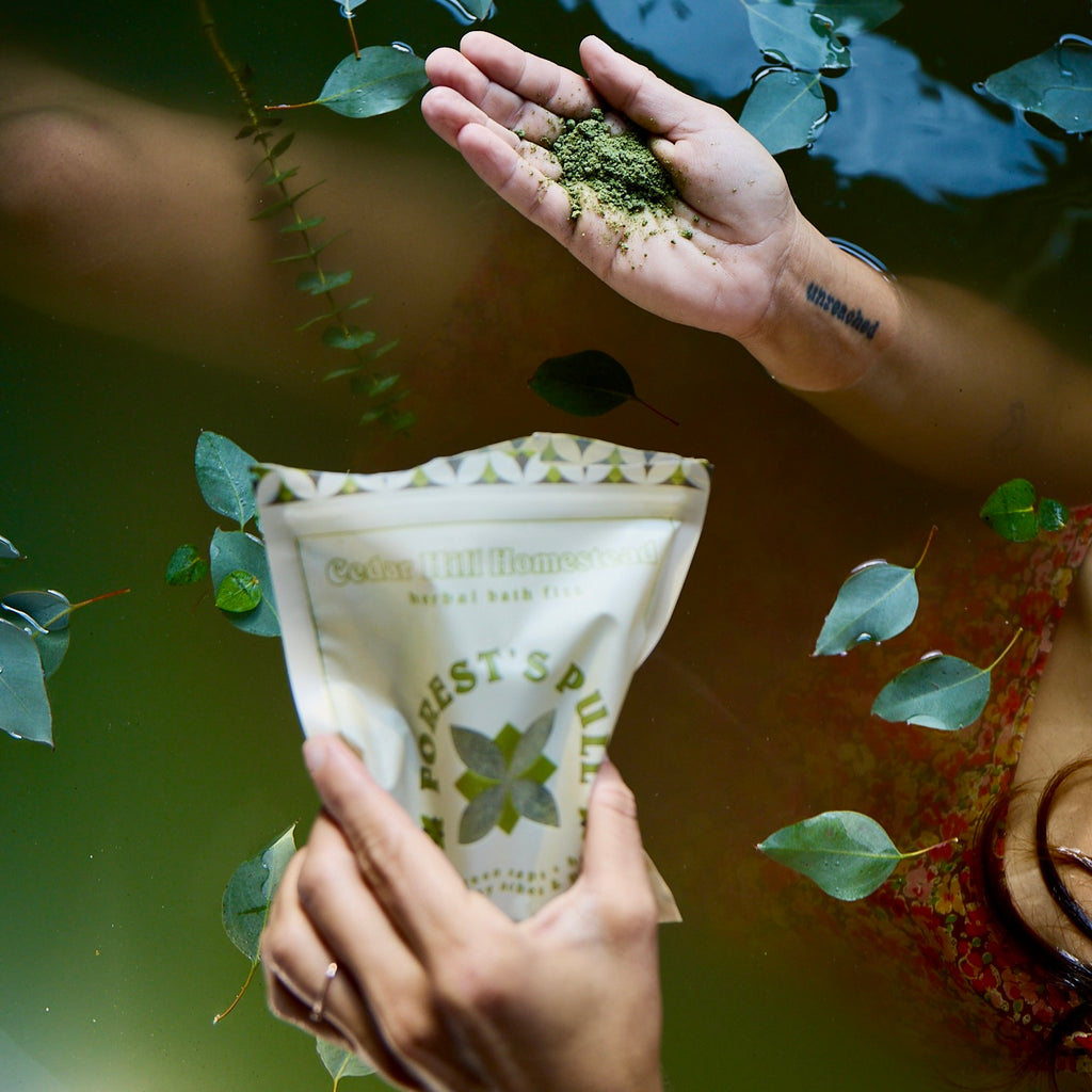 Forest's Pull Bath Fizz